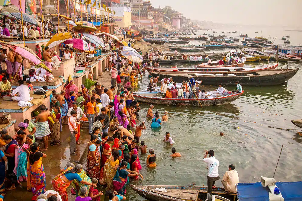 Haben Sie die Hindus am Ort ihres größten Heiligtums erlebt, verstehen Sie auch andere Orte der Hindus besser als zuvor.