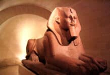 Die Pyramiden von Gizeh mit der weltberühmten Sphinx und viele weitere Tempel in Ägypten sind Magneten für Besucher aus vielen Ländern.